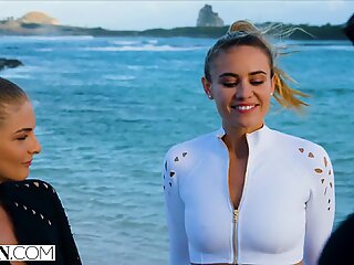 Vixen addie & cayenne udlever deres trekant-fantasi