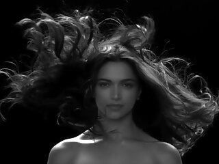 Kareena Deepika other heroine expressions